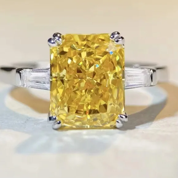18k 3ct Radiant Canary Ring - Picture 5 of 10
